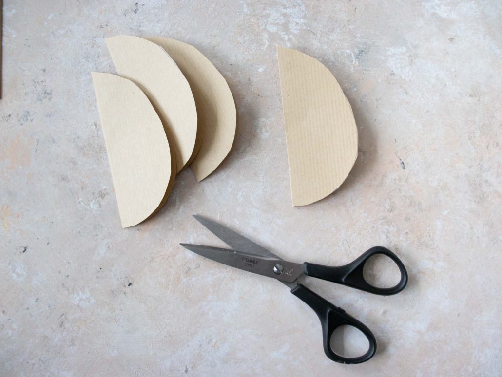 Ganz einfache Osterdeko aus Papier basteln. Waben-Ostereier und Waben-Haserhasen ganz leicht selbstgemacht.
