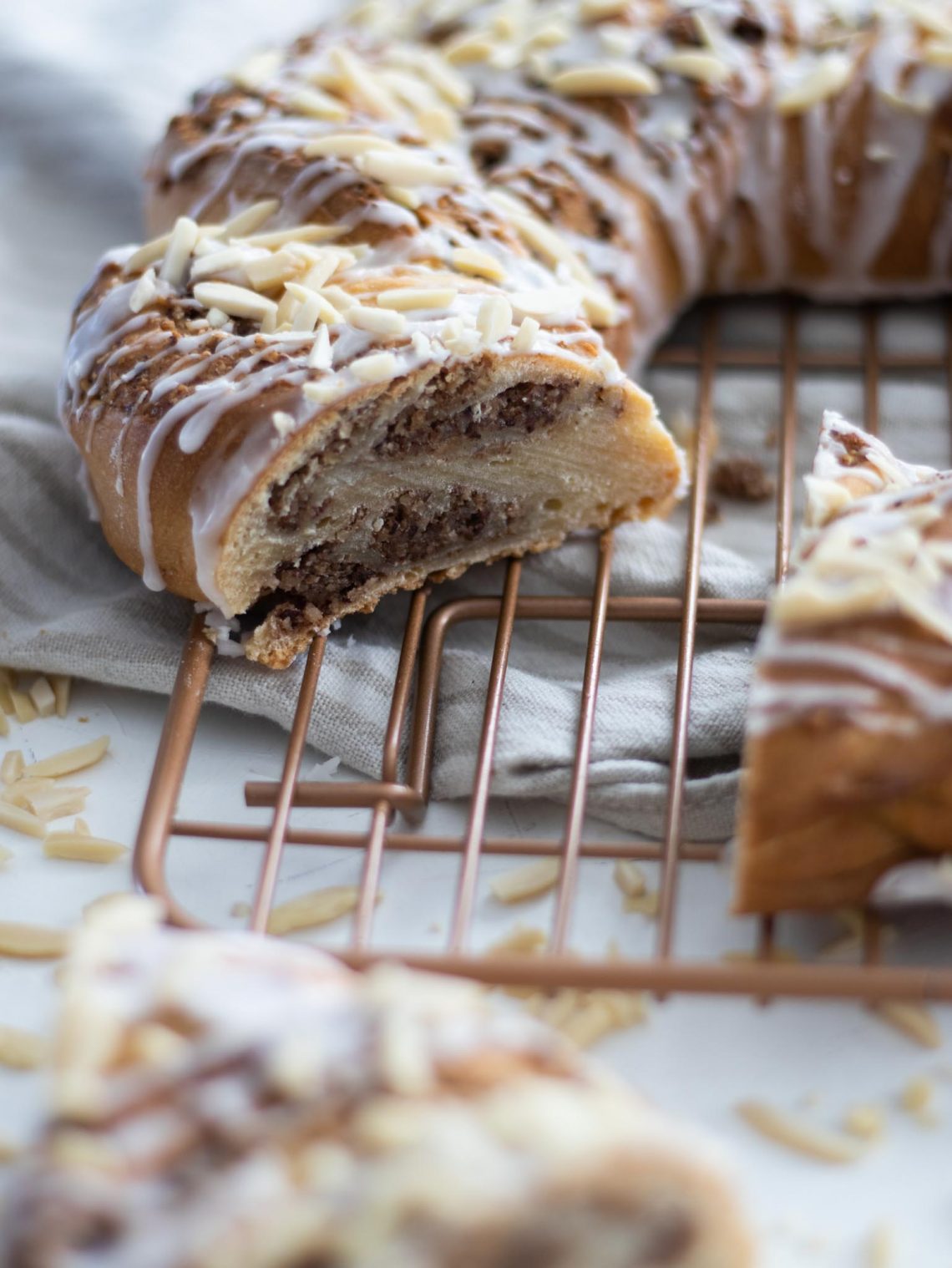 Nusskranz Rezept - ganz einfach backen! Nusskranz Rezept - ganz einfach backen!